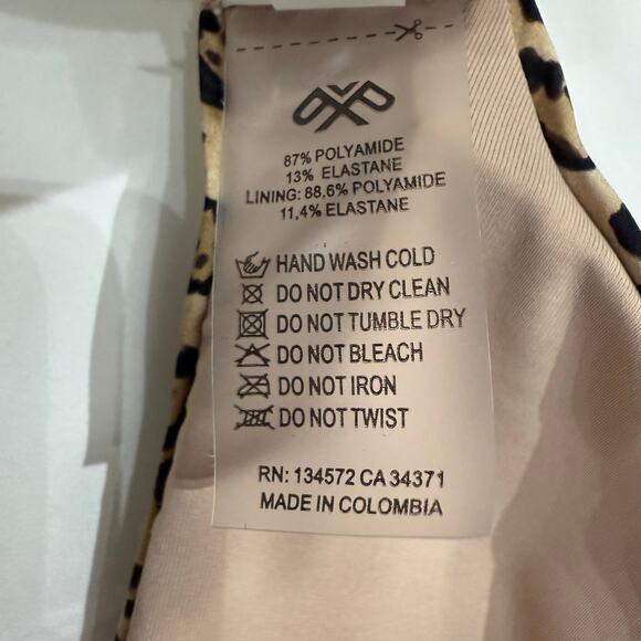 PQ Swim Leopard Print Bikini Top Chain Trim Top Sz D-Cup NWT - Picture 4 of 12